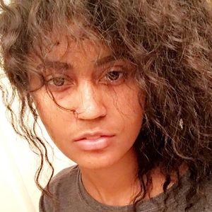 Meet your Posher, Jasmine